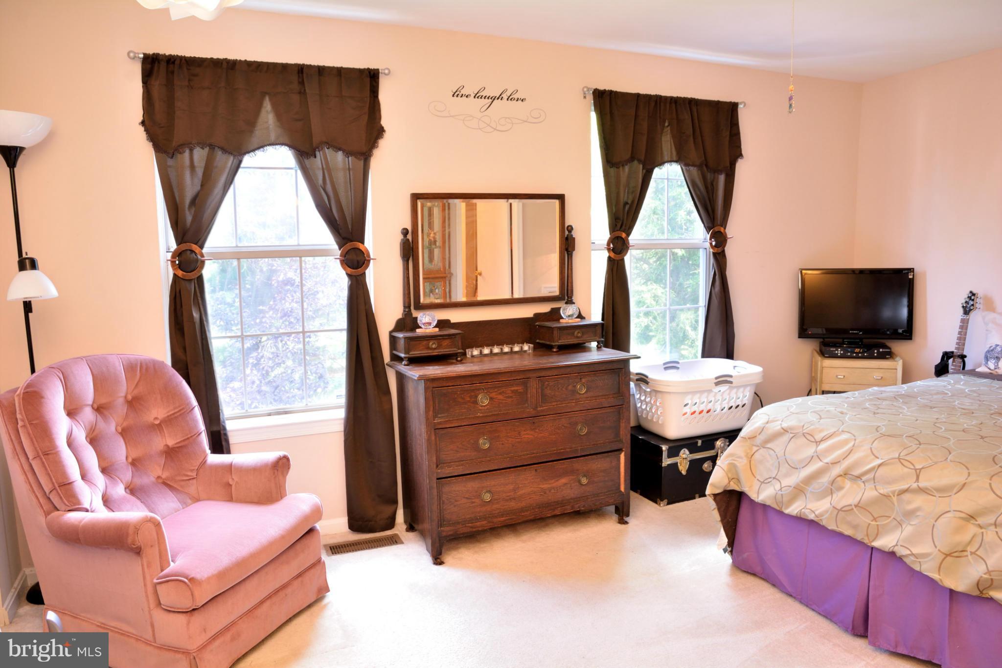 12 London Bridge Court Silver Spring, MD 20906 - Photo 18 of 25 Bedroom (Master)