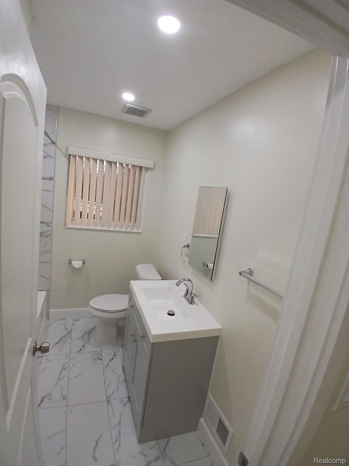 31745 Beverly Road Romulus, MI 48174 - Photo 39 of 70 Gallery Image 39