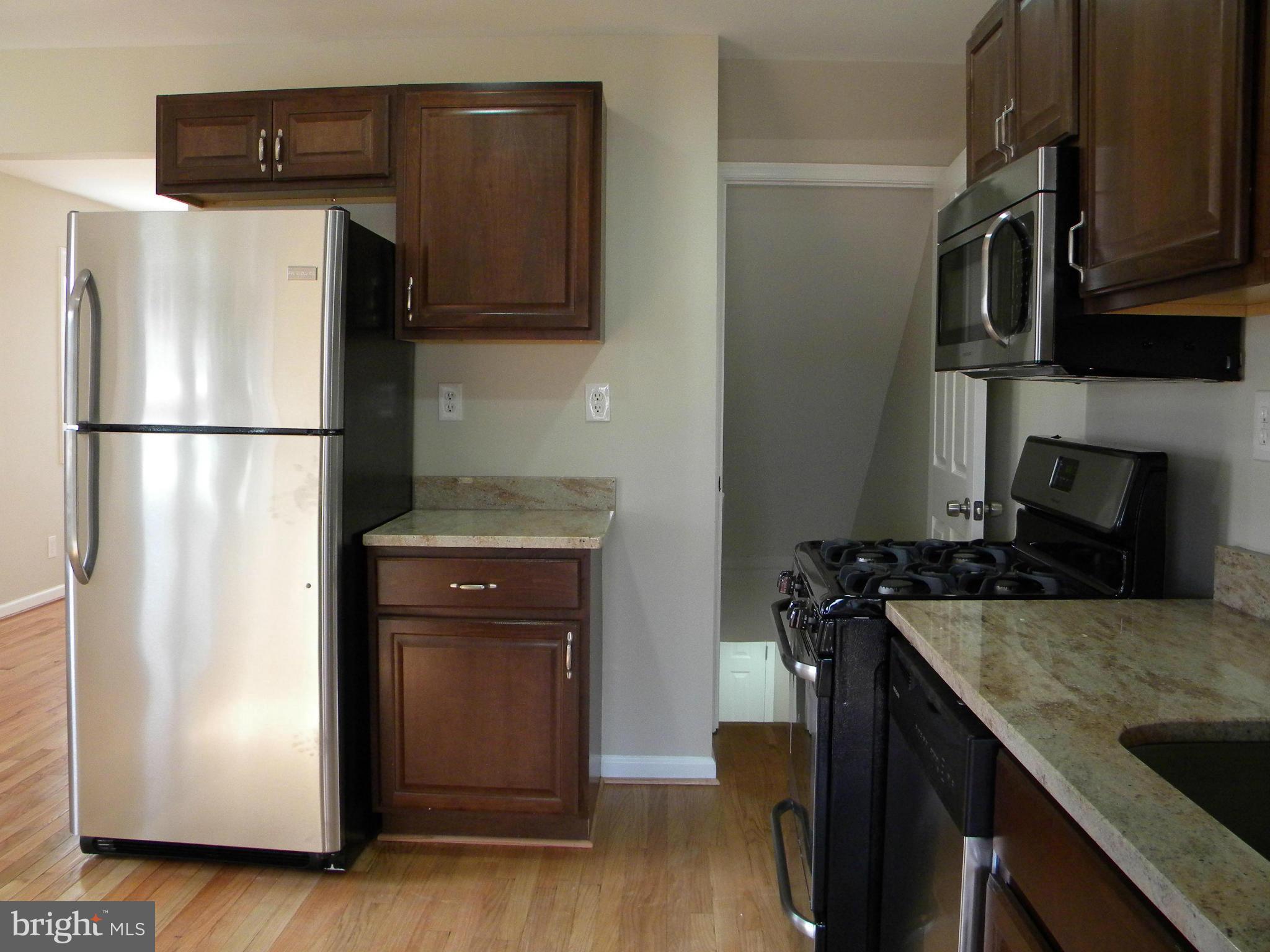 2409 Fire House Road Hyattsville, MD 20785 - Photo 5 of 30 Kitchen