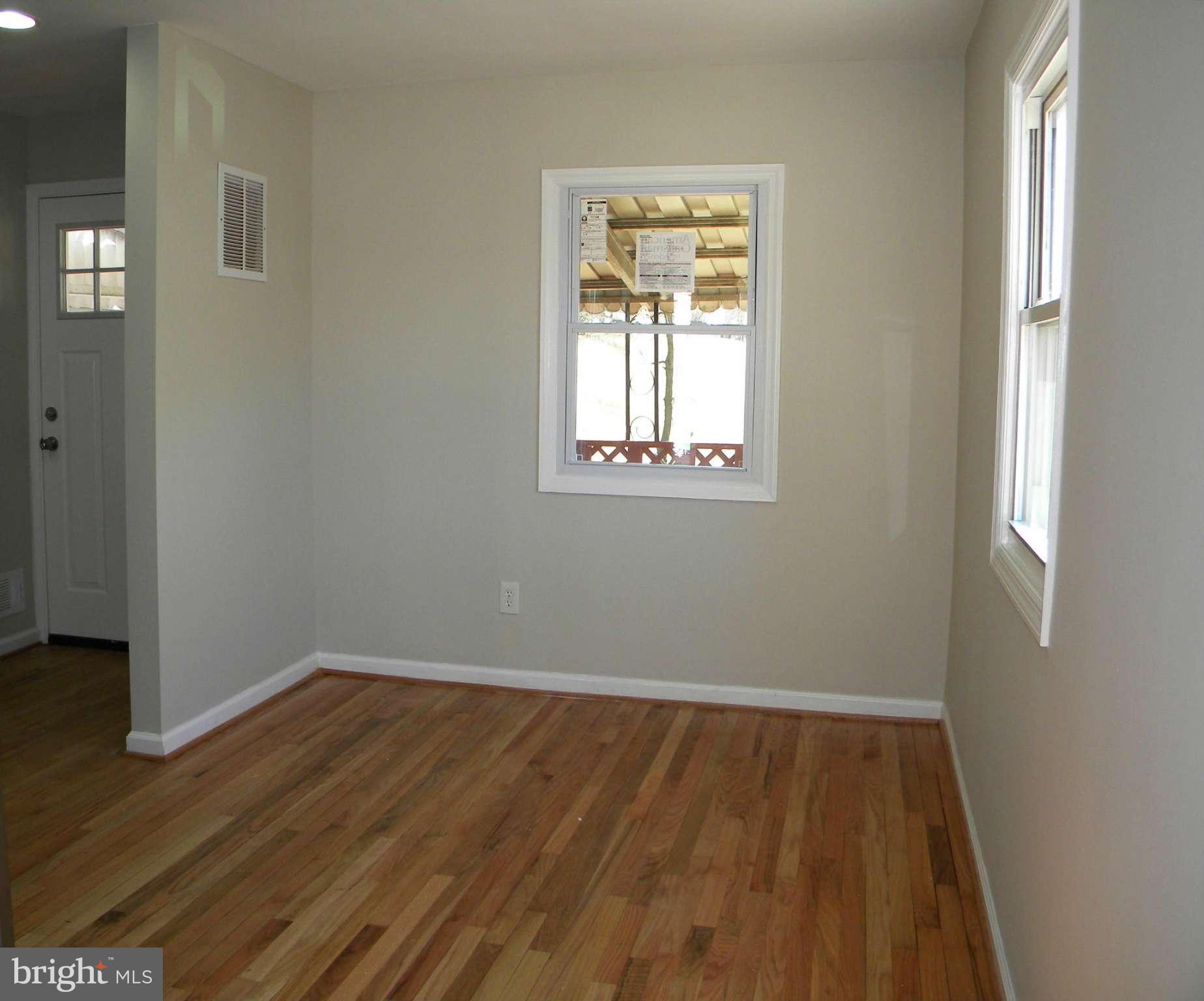 2409 Fire House Road Hyattsville, MD 20785 - Photo 10 of 30 Dining Room