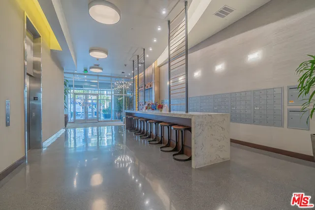 $649,000 | 3810 Wilshire Boulevard, Unit 908, Los Angeles, CA 90010