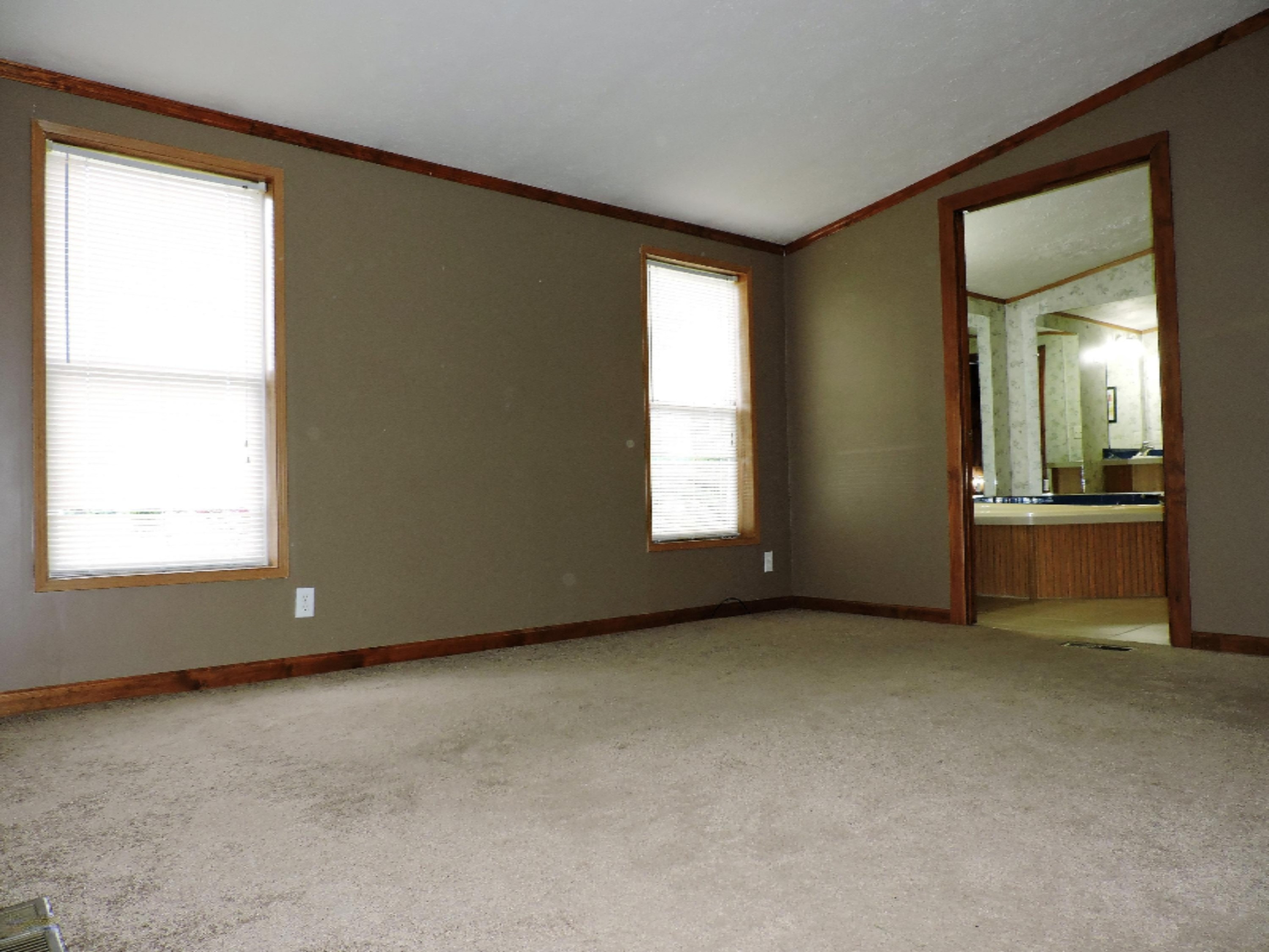 4989 Kirk Road Eau Claire, MI 49111 - Photo 16 of 21 DSCN3168