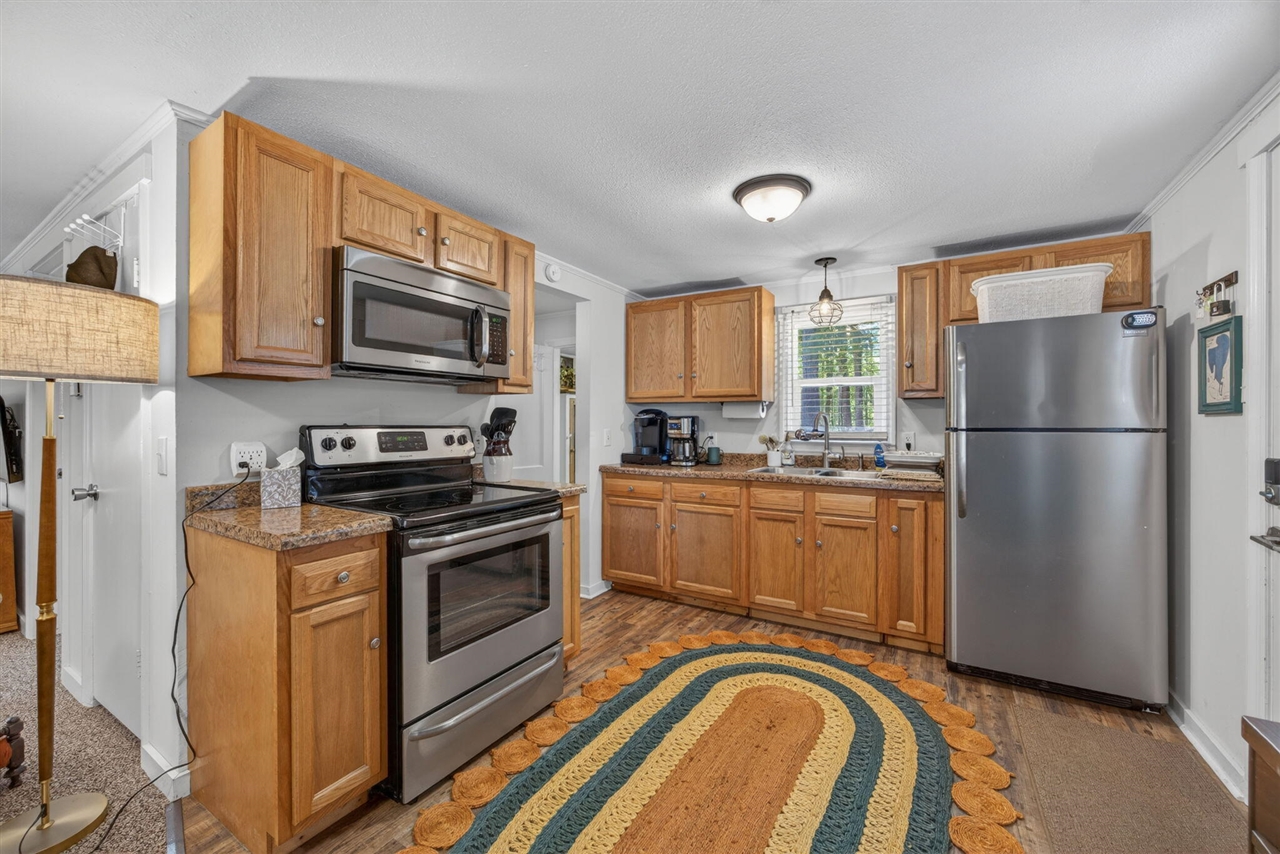 9267 Lake Drive Reed City, MI 49677 - Photo 7 of 43