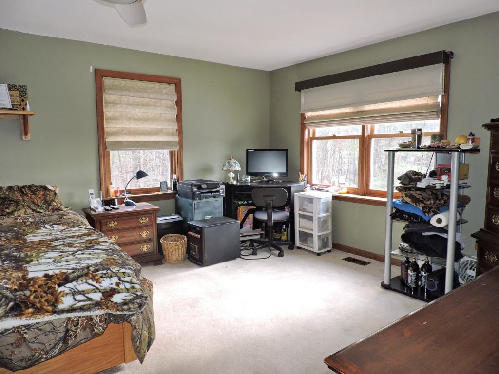 33 Beaver Pond Road Weare, NH 03281 - Photo 16 of 21