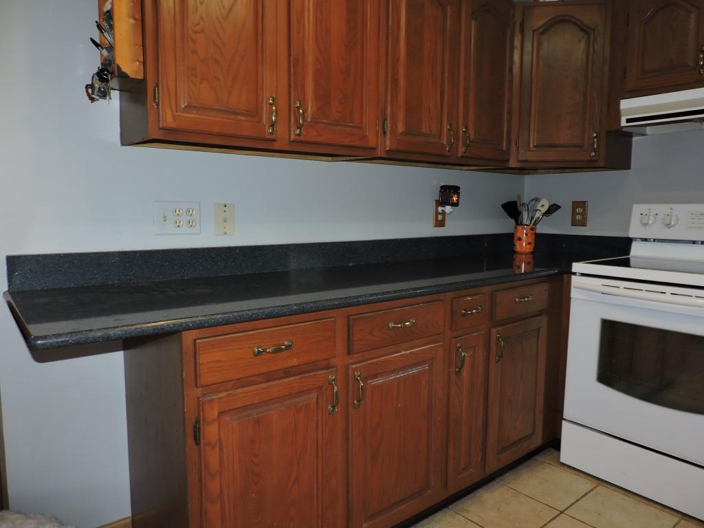 33 Beaver Pond Road Weare, NH 03281 - Photo 5 of 21