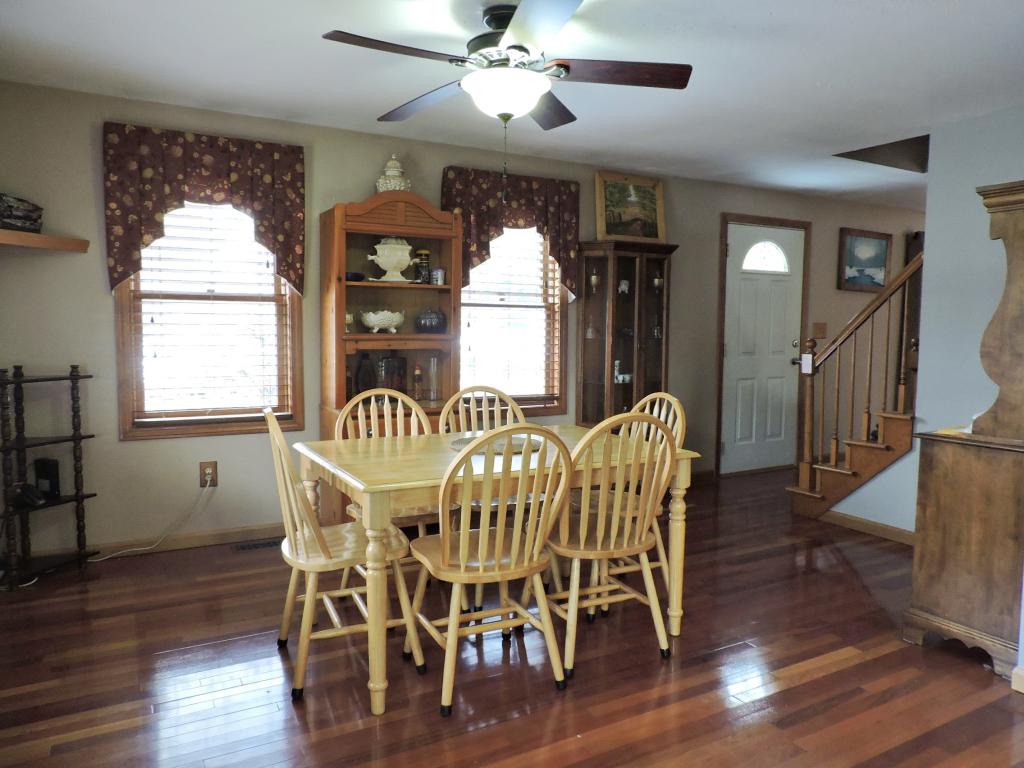 33 Beaver Pond Road Weare, NH 03281 - Photo 6 of 21