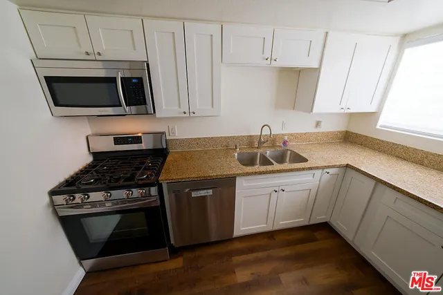 $295,000 | 1750 East Ave Q, Unit 14, Palmdale, CA 93550