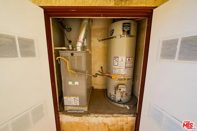 $295,000 | 1750 East Ave Q, Unit 14, Palmdale, CA 93550