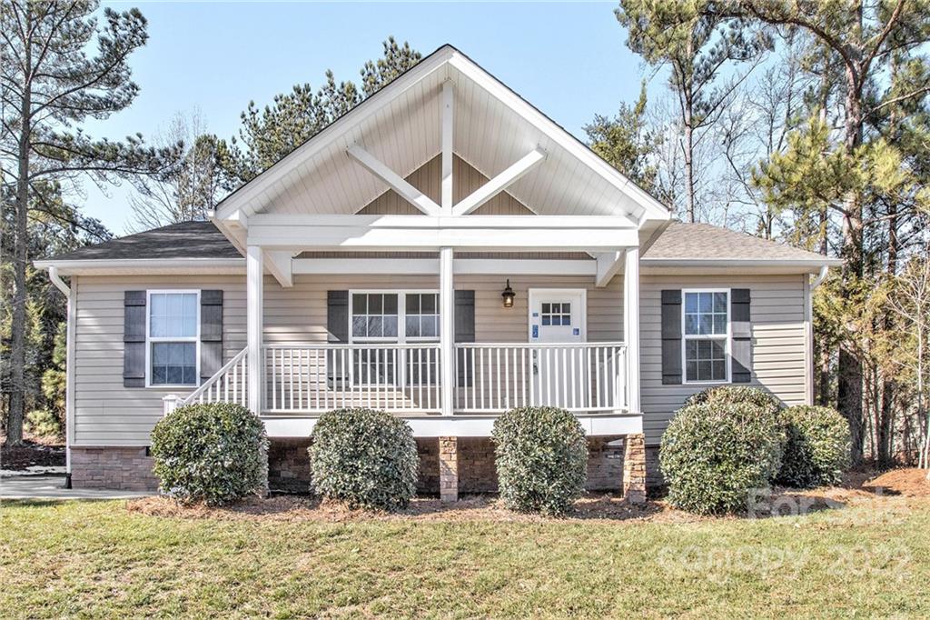 241 Eagle Creek Road Clover, SC 29710 - Photo 1 of 19 Gallery Image 1