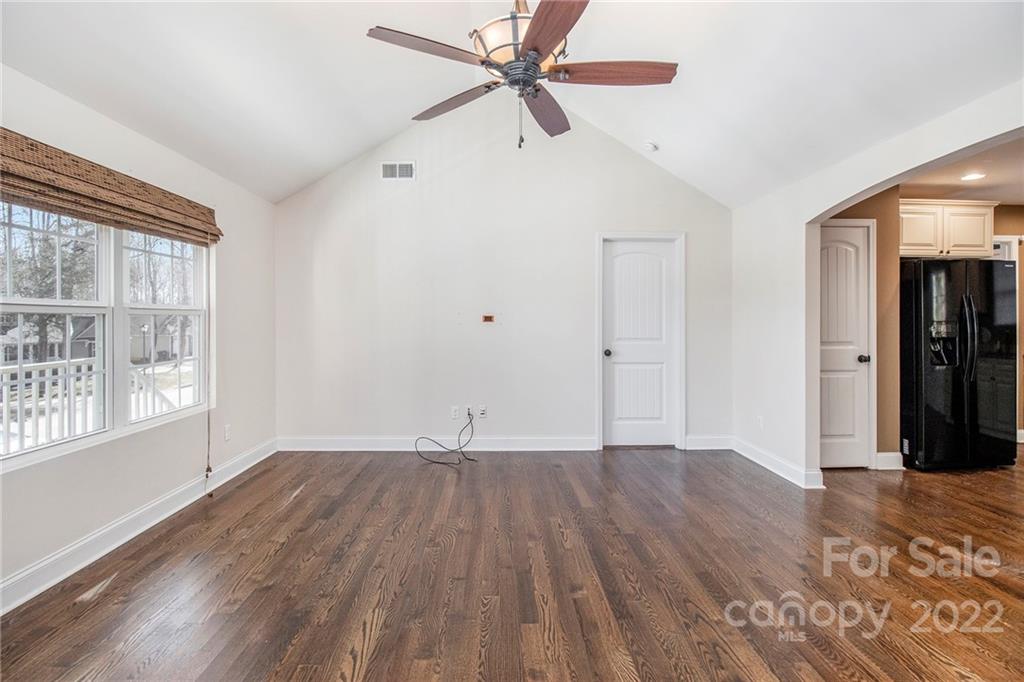 241 Eagle Creek Road Clover, SC 29710 - Photo 11 of 19 Gallery Image 11