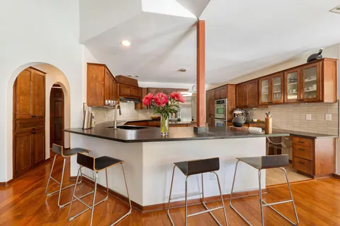 $1,375,000 | 105 Laurelwood Drive North, Austin, TX 78733