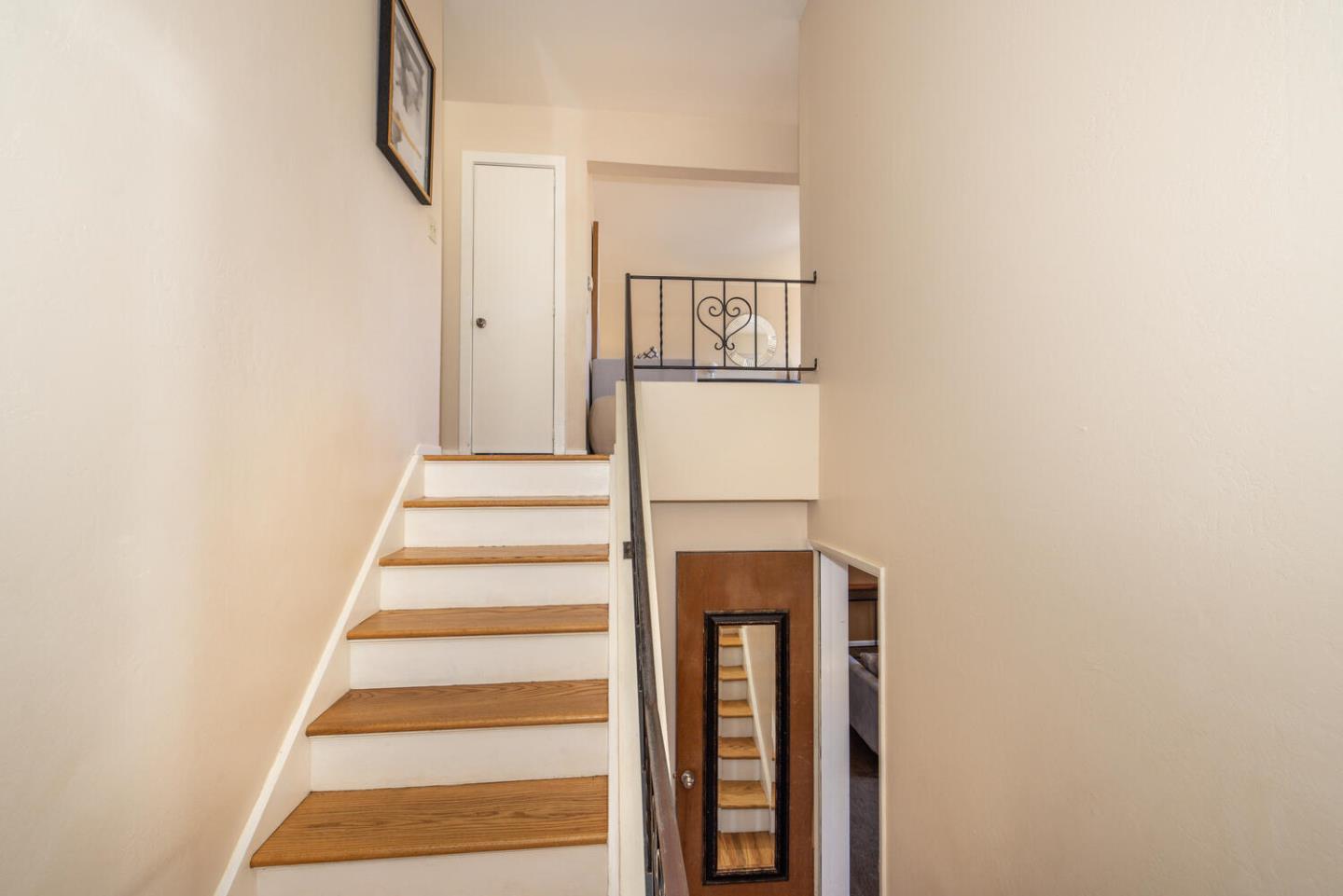 1420 Crespi Drive Pacifica, CA 94044 - Photo 36 of 48 a view of entryway