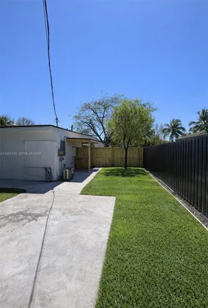 $3,300 | 9341 Marine Drive, Cutler Bay, FL 33189