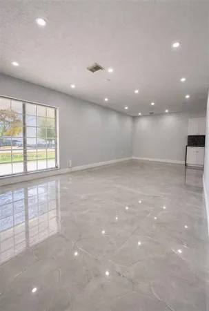 $3,300 | 9341 Marine Drive, Cutler Bay, FL 33189