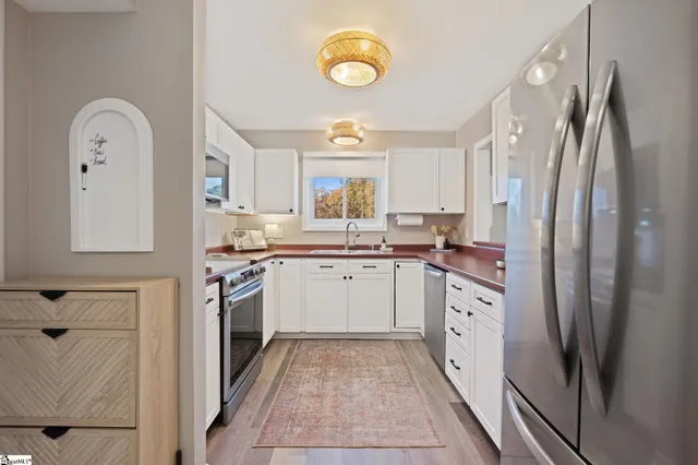 $264,900 | 1609 Northlake Drive, Anderson, SC 29625