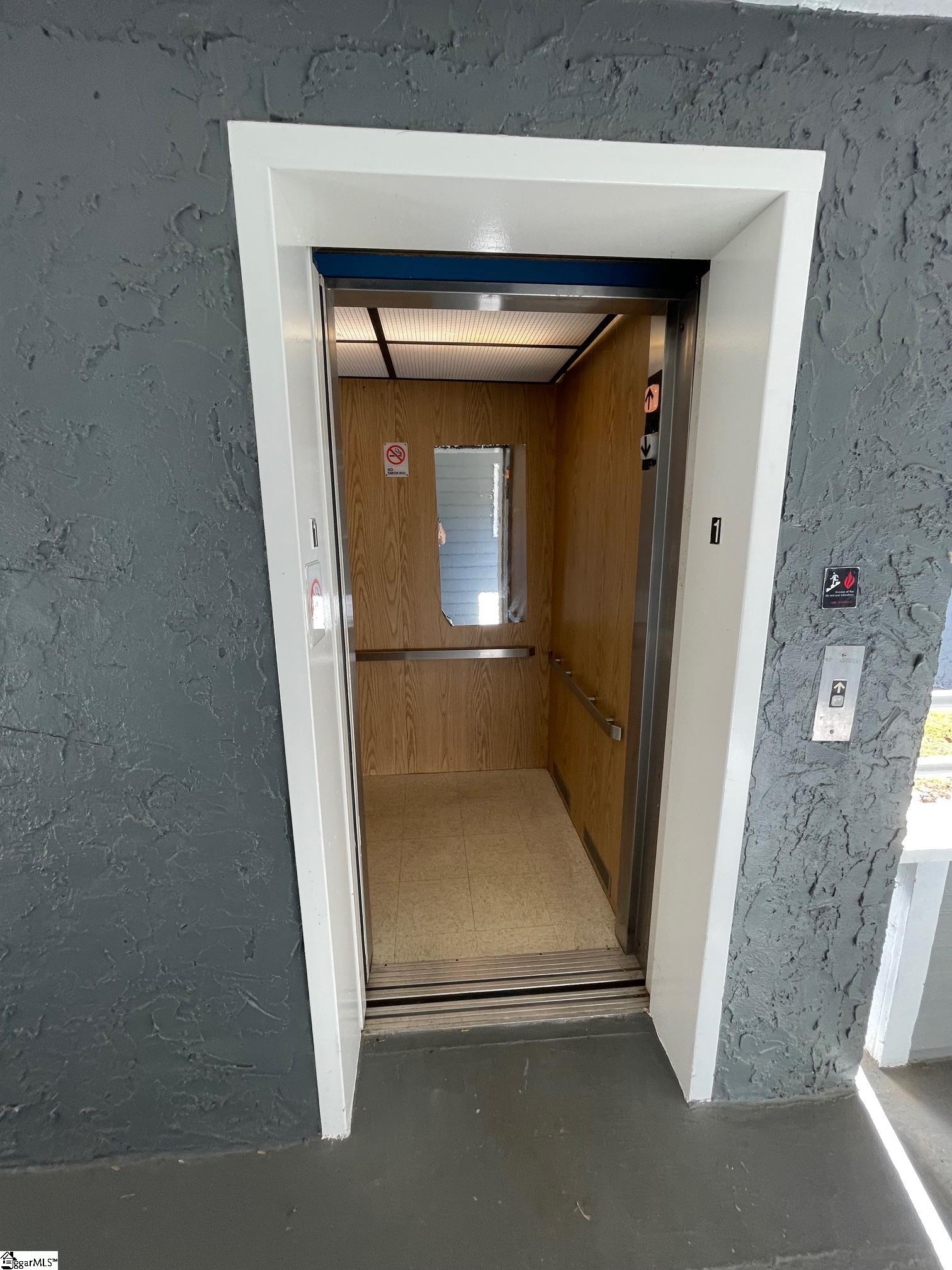 1609 Northlake Drive Anderson, SC 29625 - Photo 4 of 42