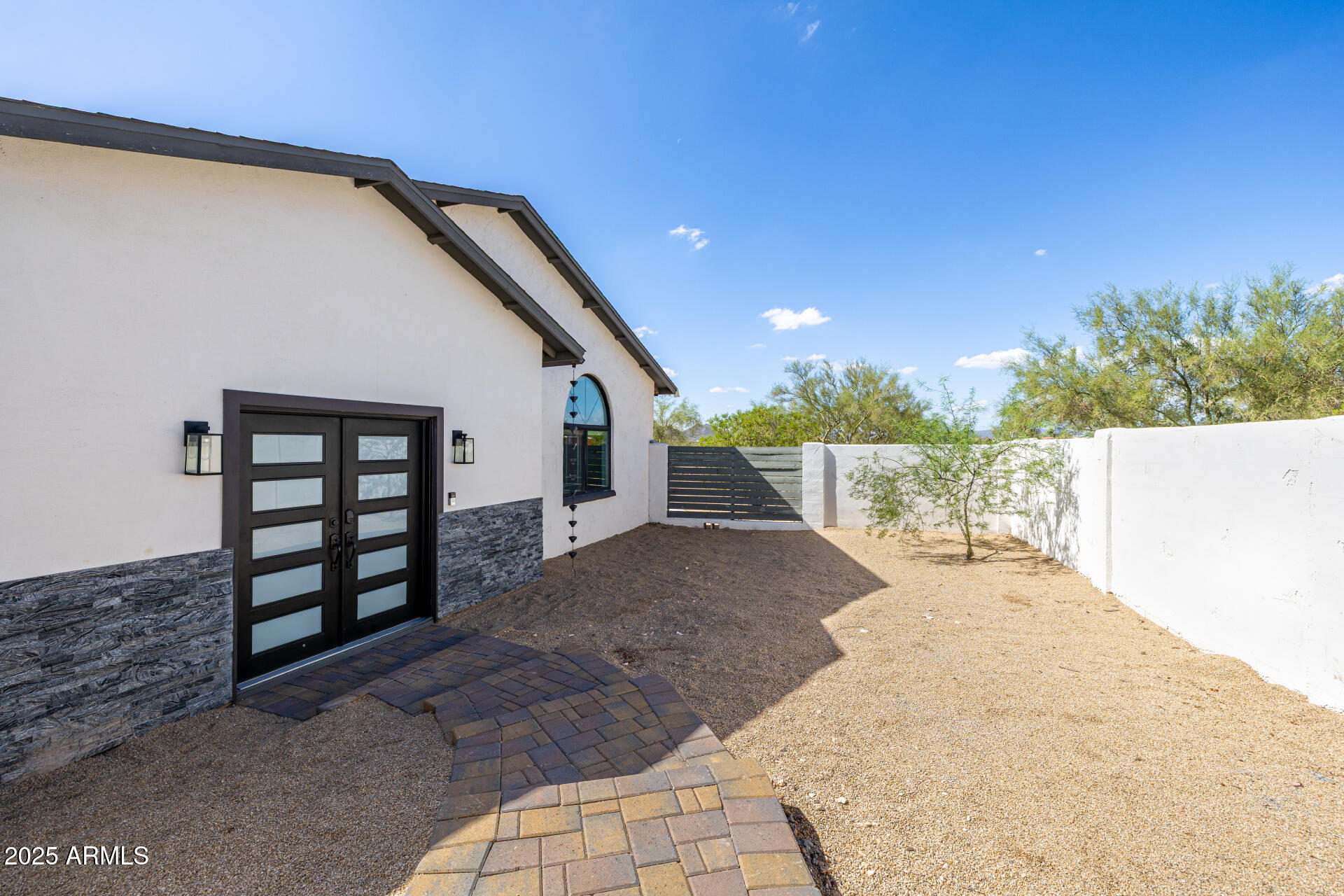1807 West Joy Ranch Road Phoenix, AZ 85086 - Photo 37 of 50 Courtyard