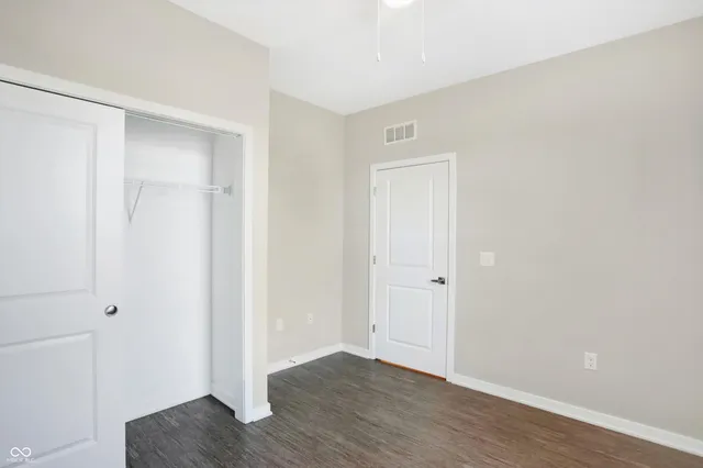 $1,949 | 1964 Sawgrass Drive, Franklin, IN 46131