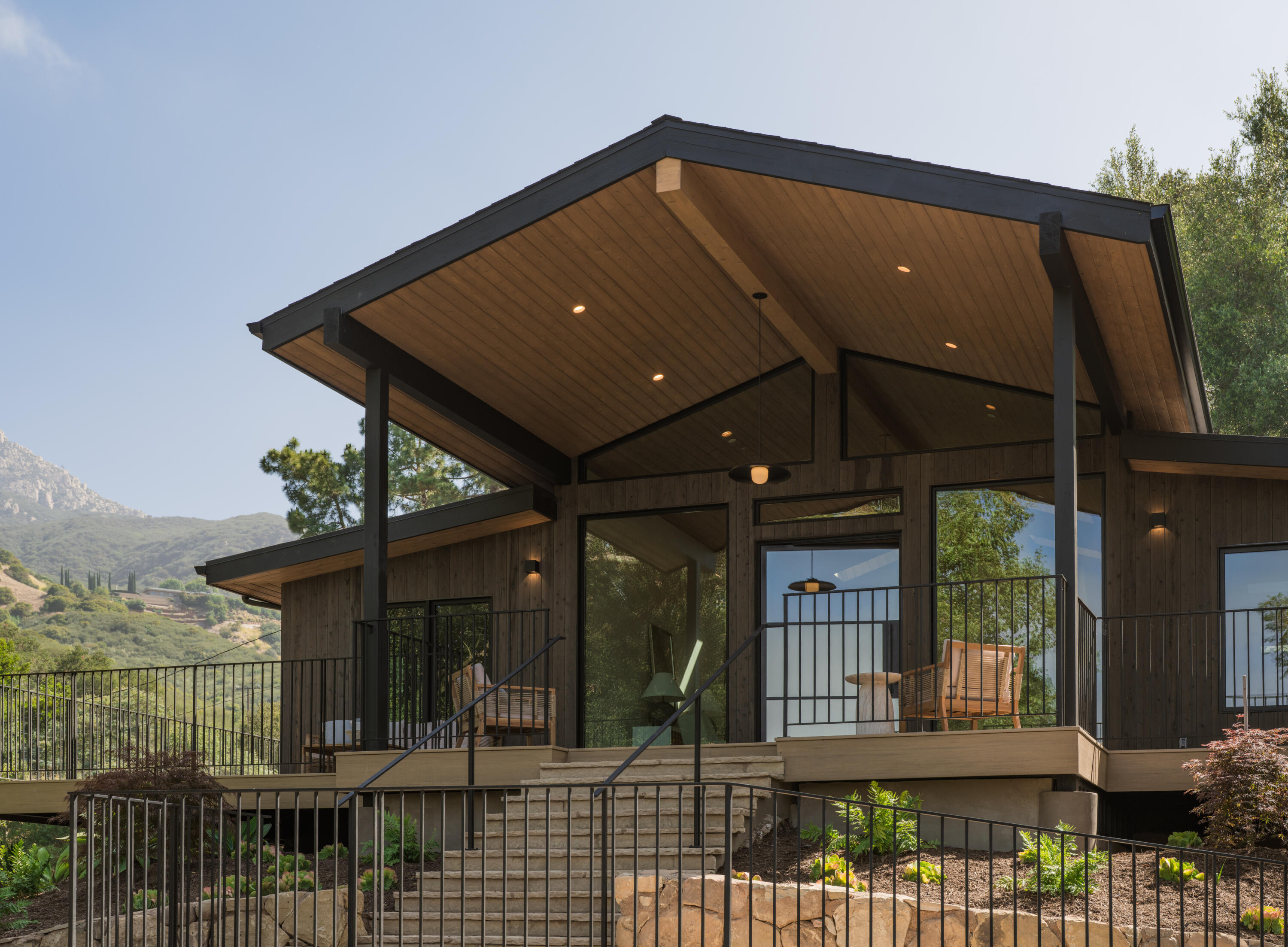 1590 San Roque Road Santa Barbara, CA 93105 - Photo 29 of 50 32b. HouseFront3