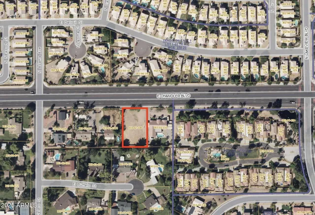 a view of a golf course with a yard