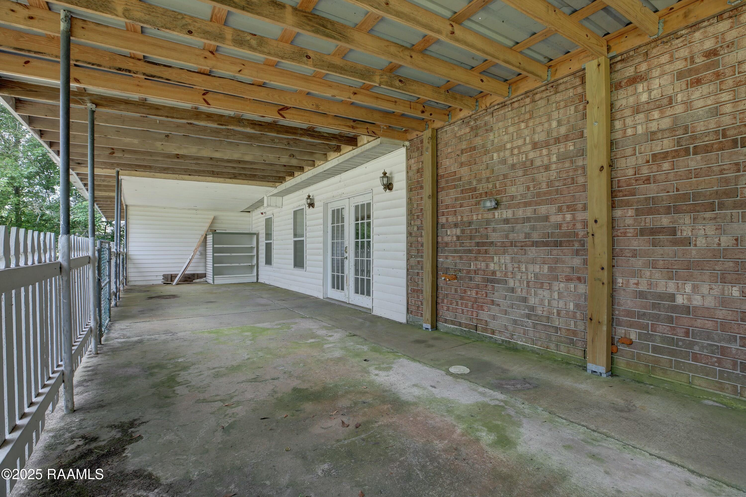 211 Dorsey Road New Iberia, LA 70563 - Photo 30 of 35 Patio Off Flex Room