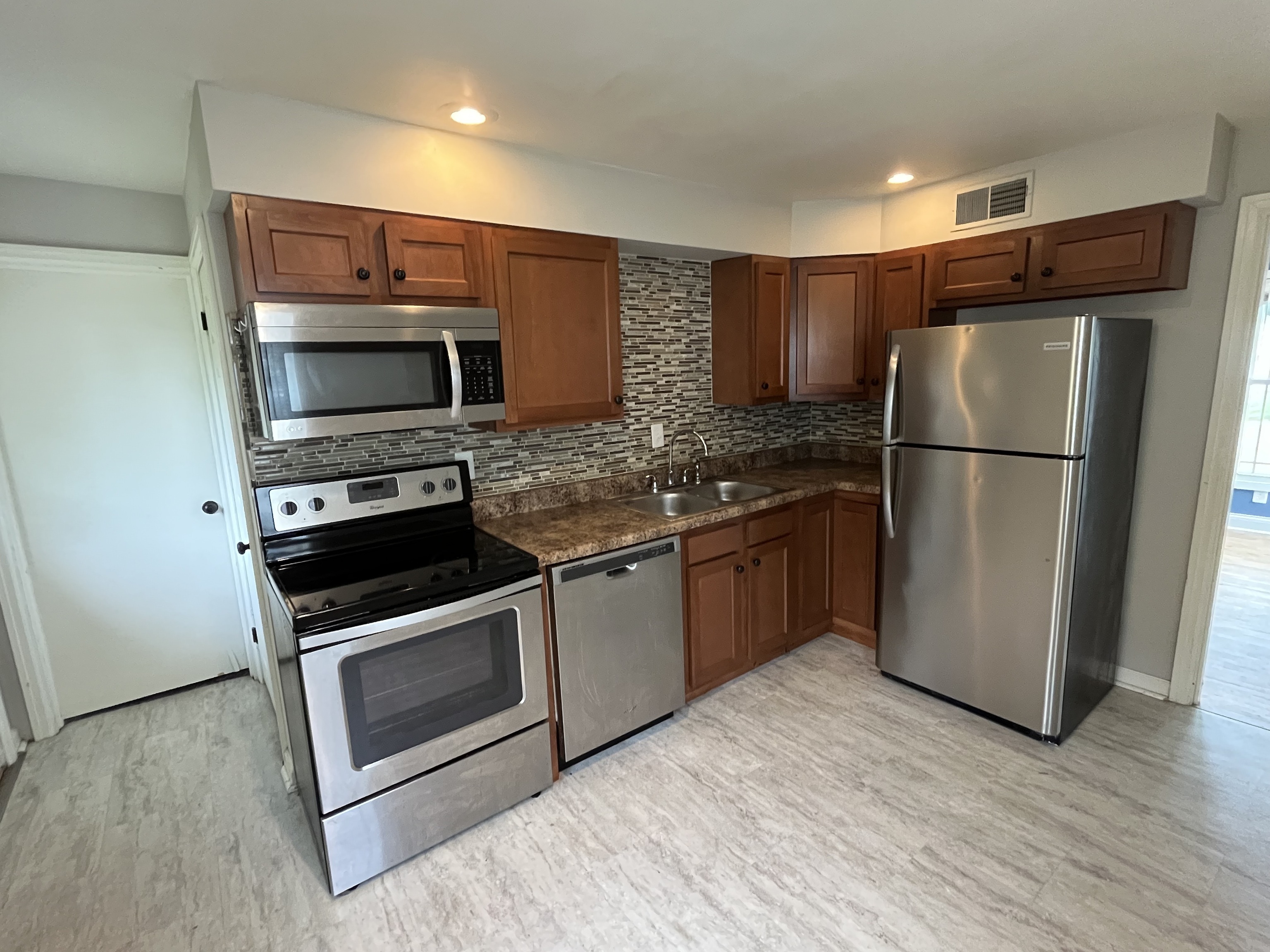 3300 West Amherst Road Muncie, IN 47304 - Photo 8 of 22