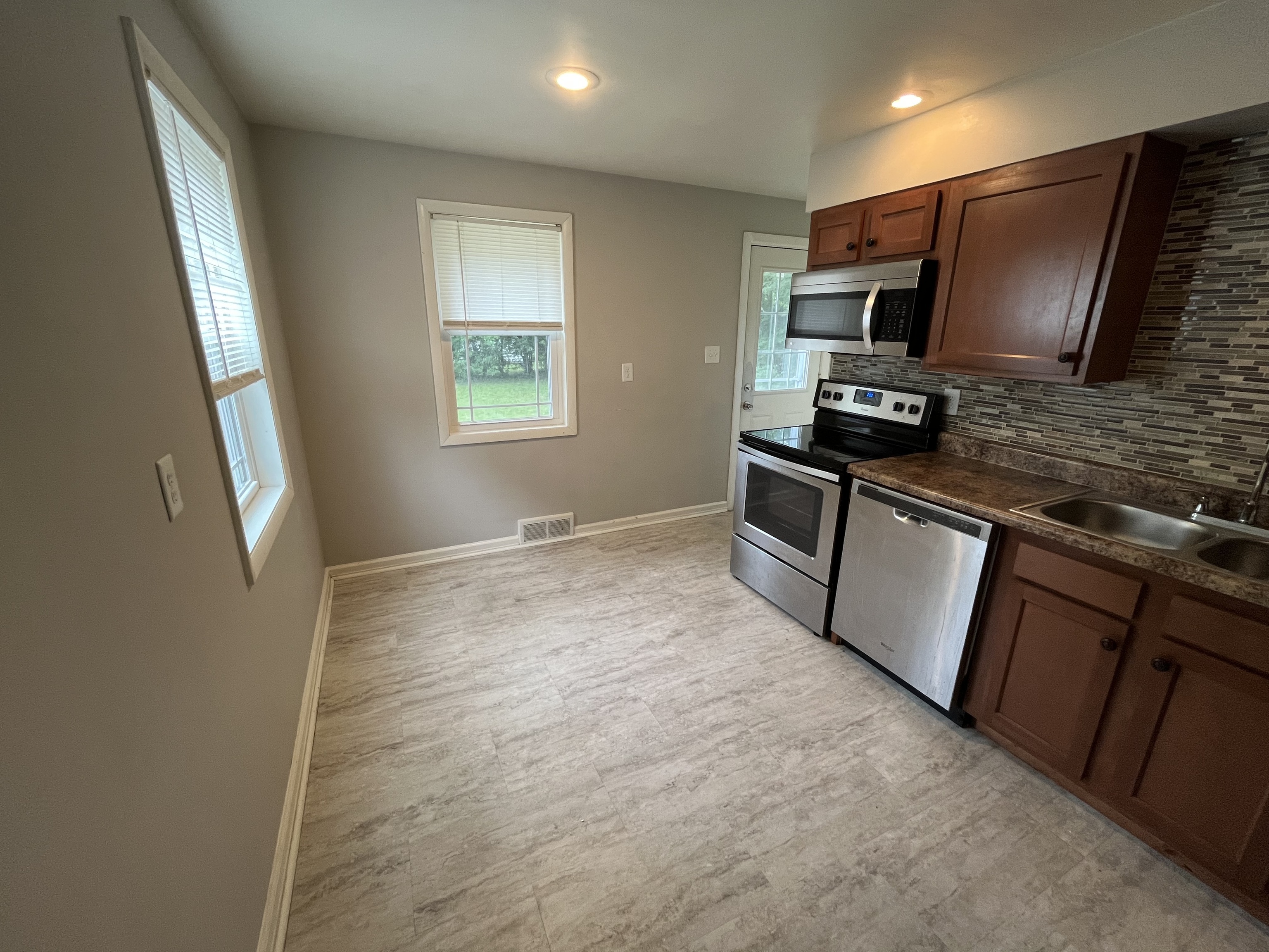 3300 West Amherst Road Muncie, IN 47304 - Photo 9 of 22