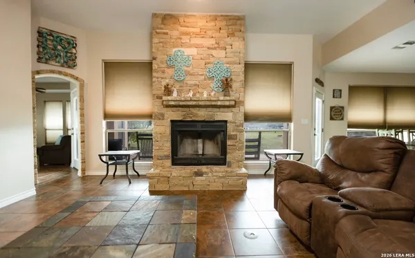 $507,000 | 518 Jack Nicklaus Drive, Devine, TX 78016