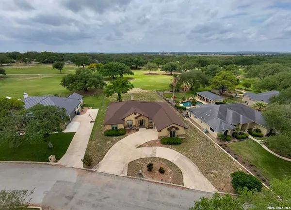 $507,000 | 518 Jack Nicklaus Drive, Devine, TX 78016