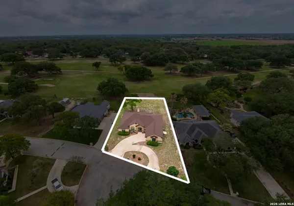 $507,000 | 518 Jack Nicklaus Drive, Devine, TX 78016