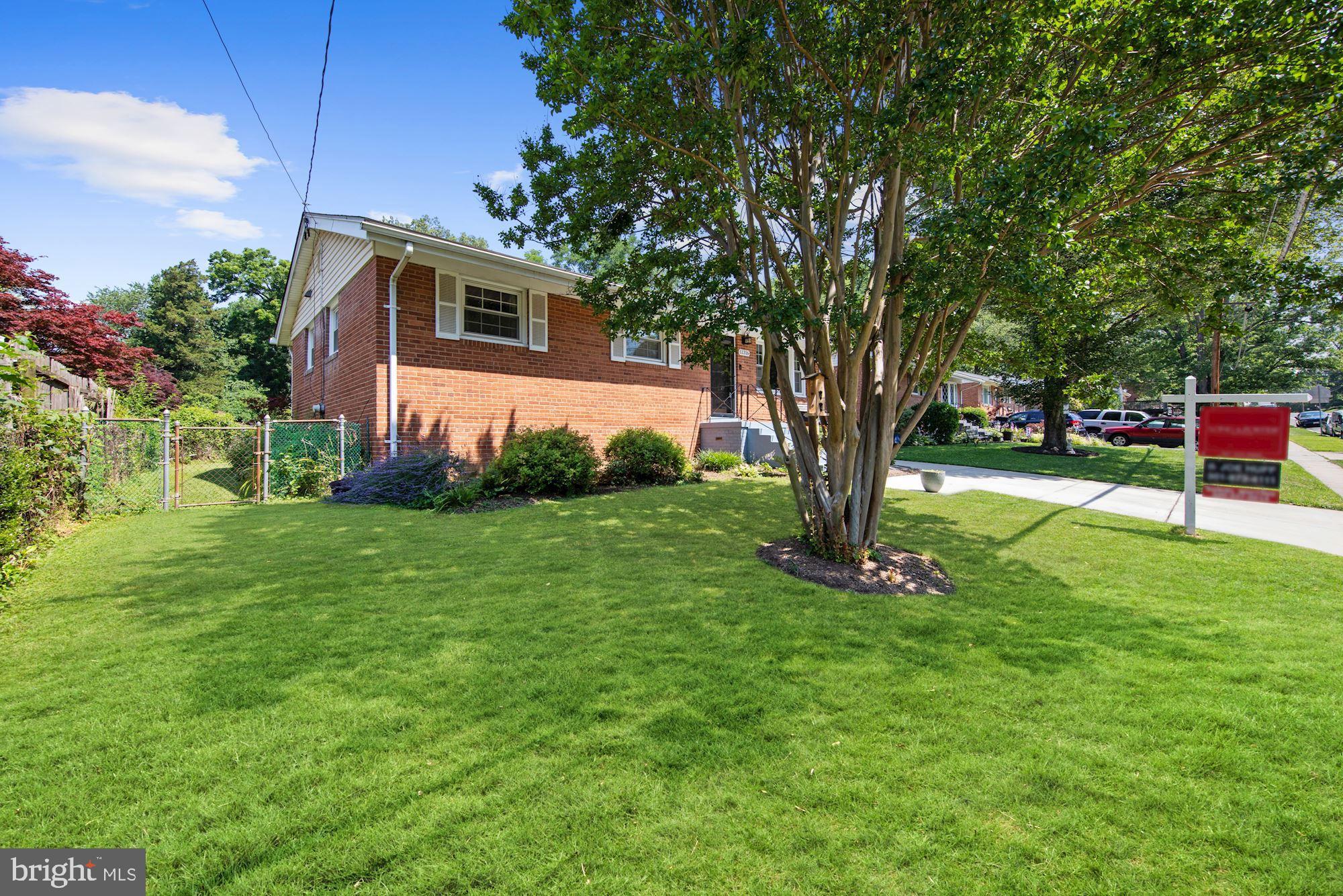 11316 Newport Mill Road Silver Spring, MD 20902 - Photo 4 of 29