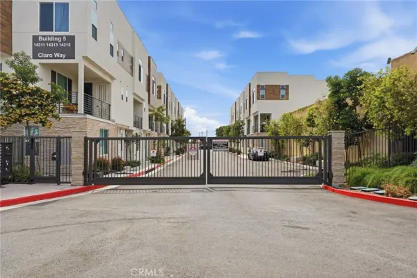 $899,000 | 14341 Ogden Way, Unit 1, Gardena, CA 90249
