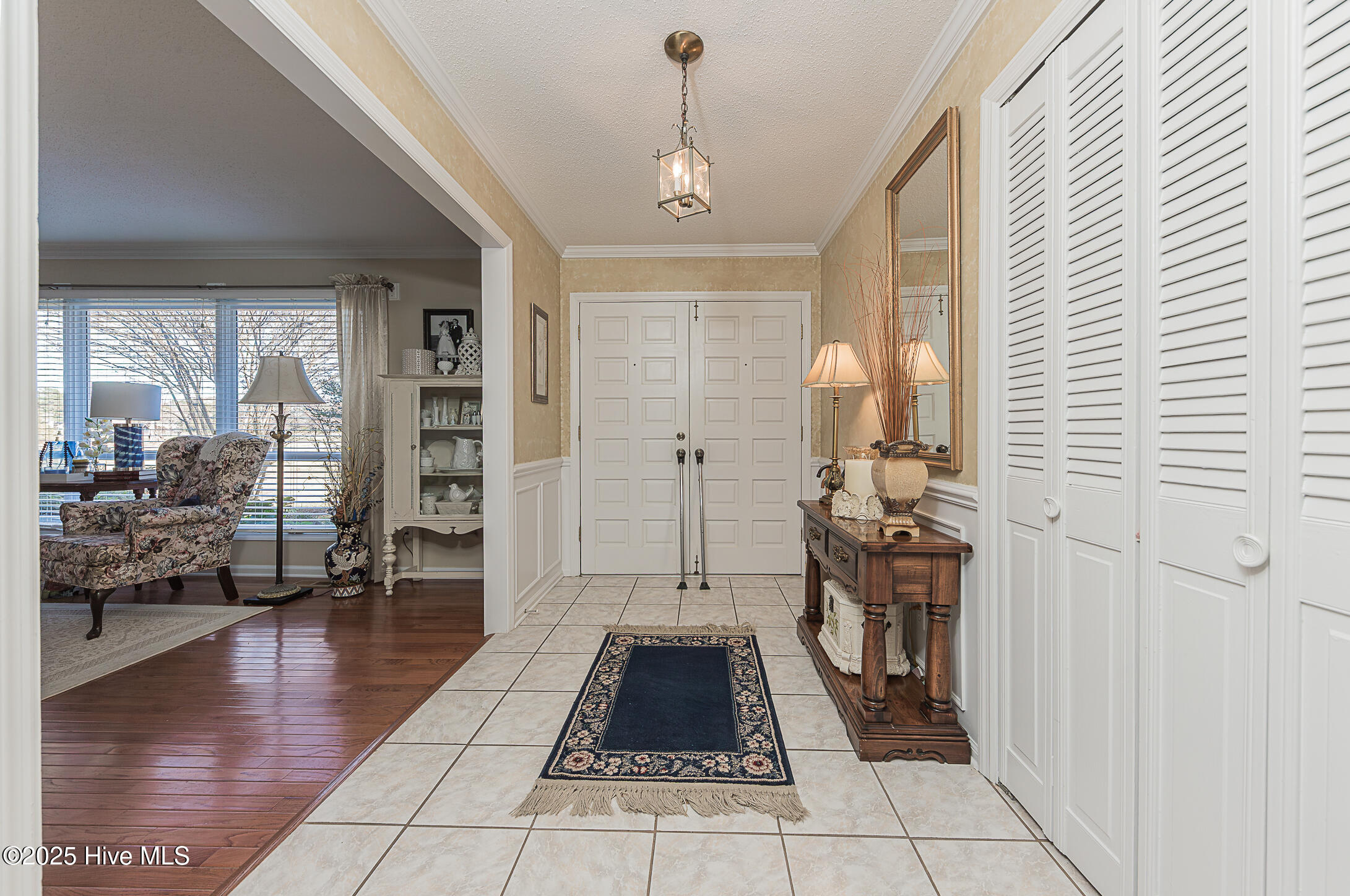 1296 Wolf Swamp Road Jacksonville, NC 28546 - Photo 11 of 89 10FOYER