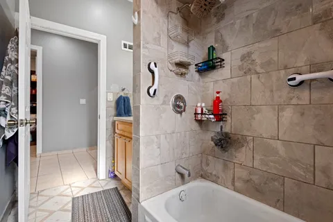 $320,000 | 3710 West 60th Place, Chicago, IL 60629