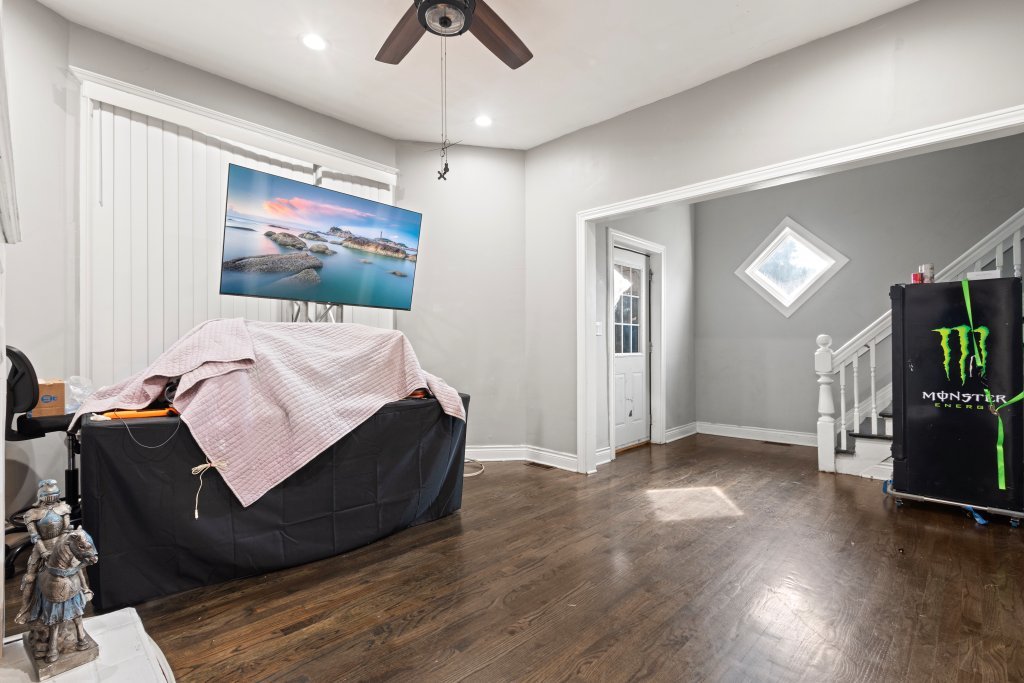 3710 West 60th Place Chicago, IL 60629 - Photo 6 of 29