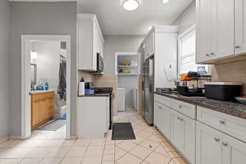 $320,000 | 3710 West 60th Place, Chicago, IL 60629