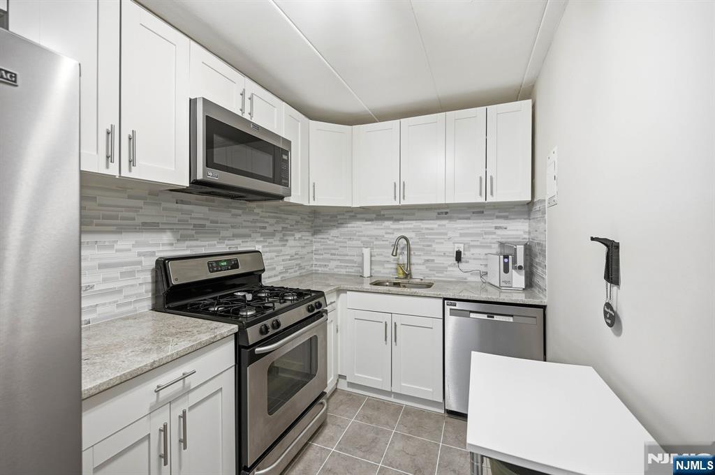 25 Jefferson Street, Unit 2F Hackensack, NJ 07601 - Photo 21 of 29