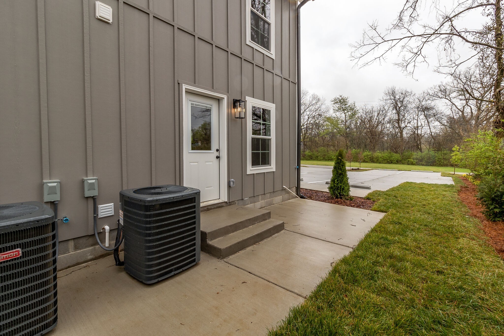 1008 Beckett Street, Unit A Columbia, TN 38401 - Photo 25 of 29 a view of outdoor space and deck