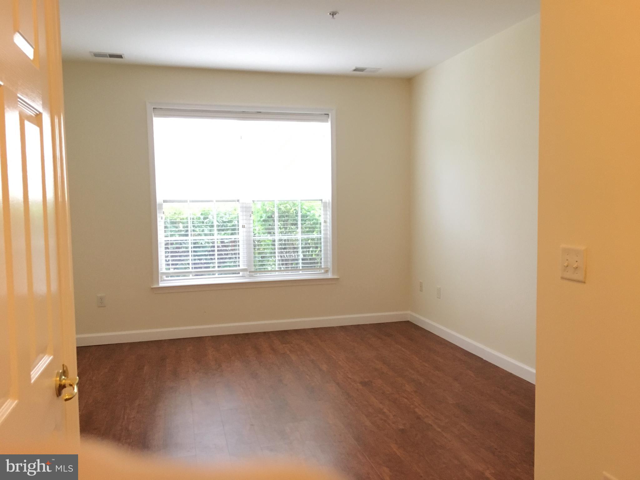 52 Kyle Way Ewing, NJ 08628 - Photo 14 of 27