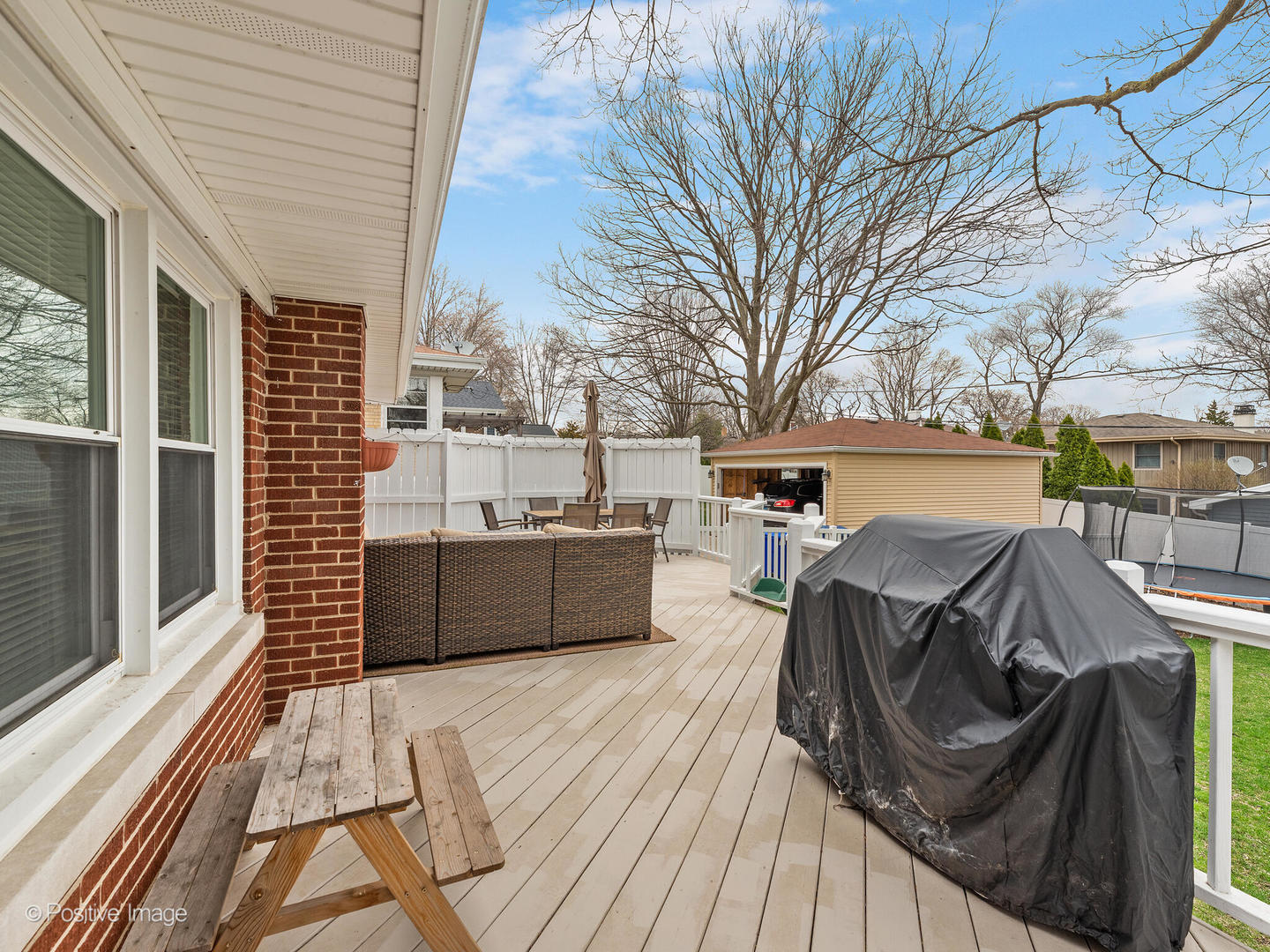 503 Kipling Court Wheaton, IL 60187 - Photo 21 of 27 a view of a terrace with seating space