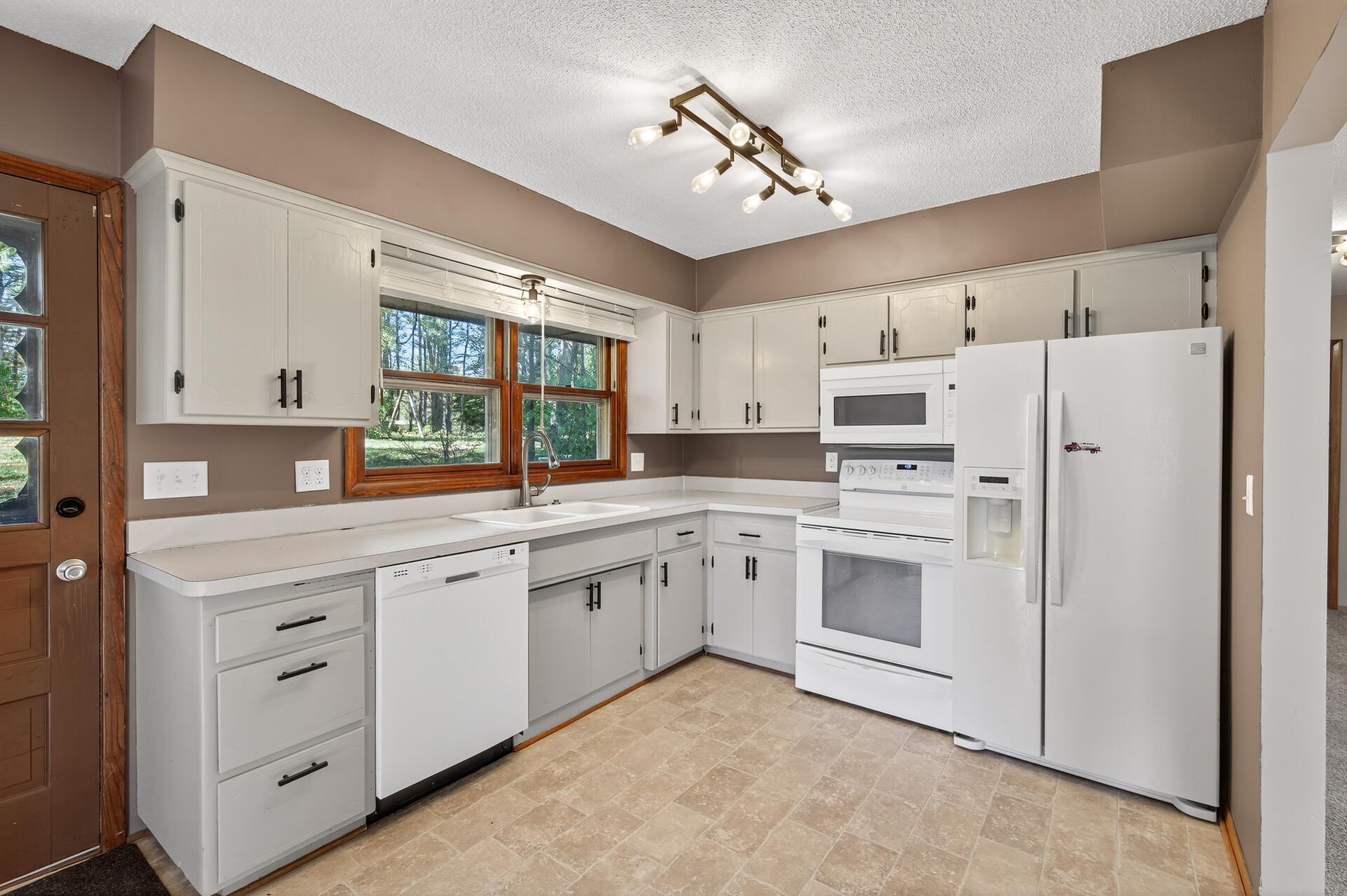 18554 St Francis Boulevard Northwest Anoka, MN 55303 - Photo 12 of 52