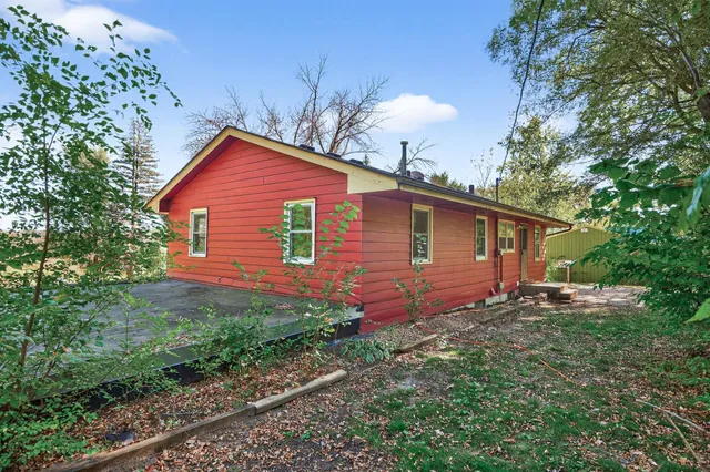 $379,900 | 18554 St Francis Boulevard Northwest, Anoka, MN 55303