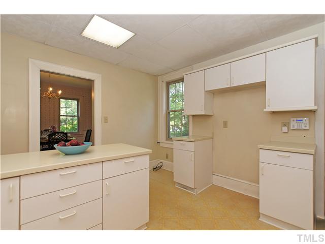 106 North King Charles Road Raleigh, NC 27610 - Photo 10 of 25 This Space Is Refrigerator Ready. The Area By The Window Is Large Enough For A Small Table For Eating In The Kitchen. Not Pictured At The Right Of The Photo Is A Small Laundry Room With A Stackable W/D.