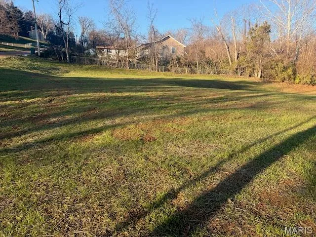 $129,000 | 1 Eastview Drive, Fenton, MO 63026