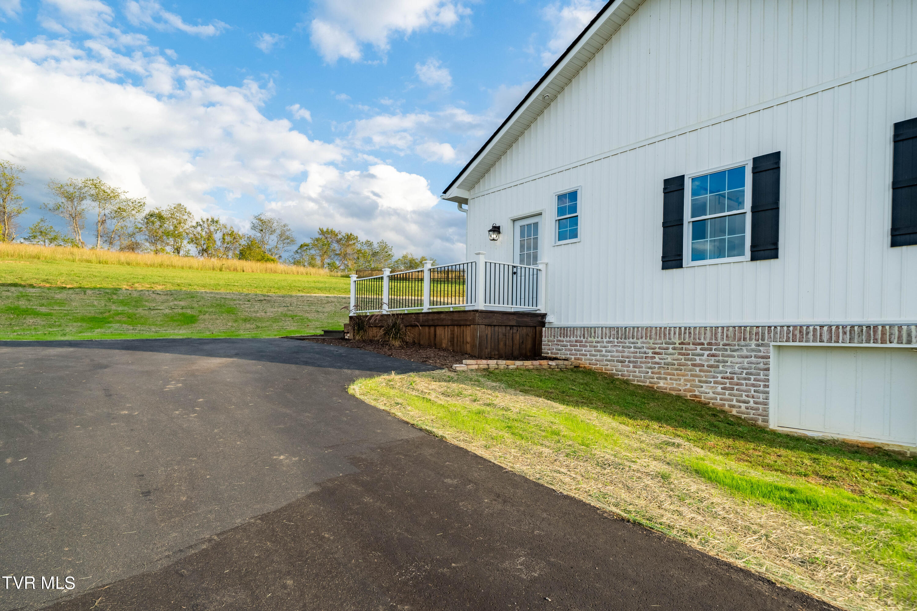 1344 Timber Ridge Road Bluff City, TN 37618 - Photo 20 of 51 1344 Timber Ridge Rd (20 of 51)