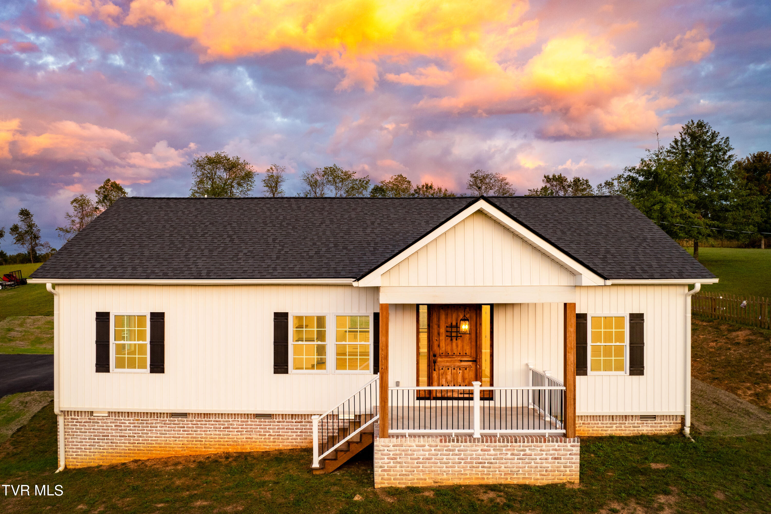 1344 Timber Ridge Road Bluff City, TN 37618 - Photo 2 of 51 1344 Timber Ridge Rd (2 of 51)