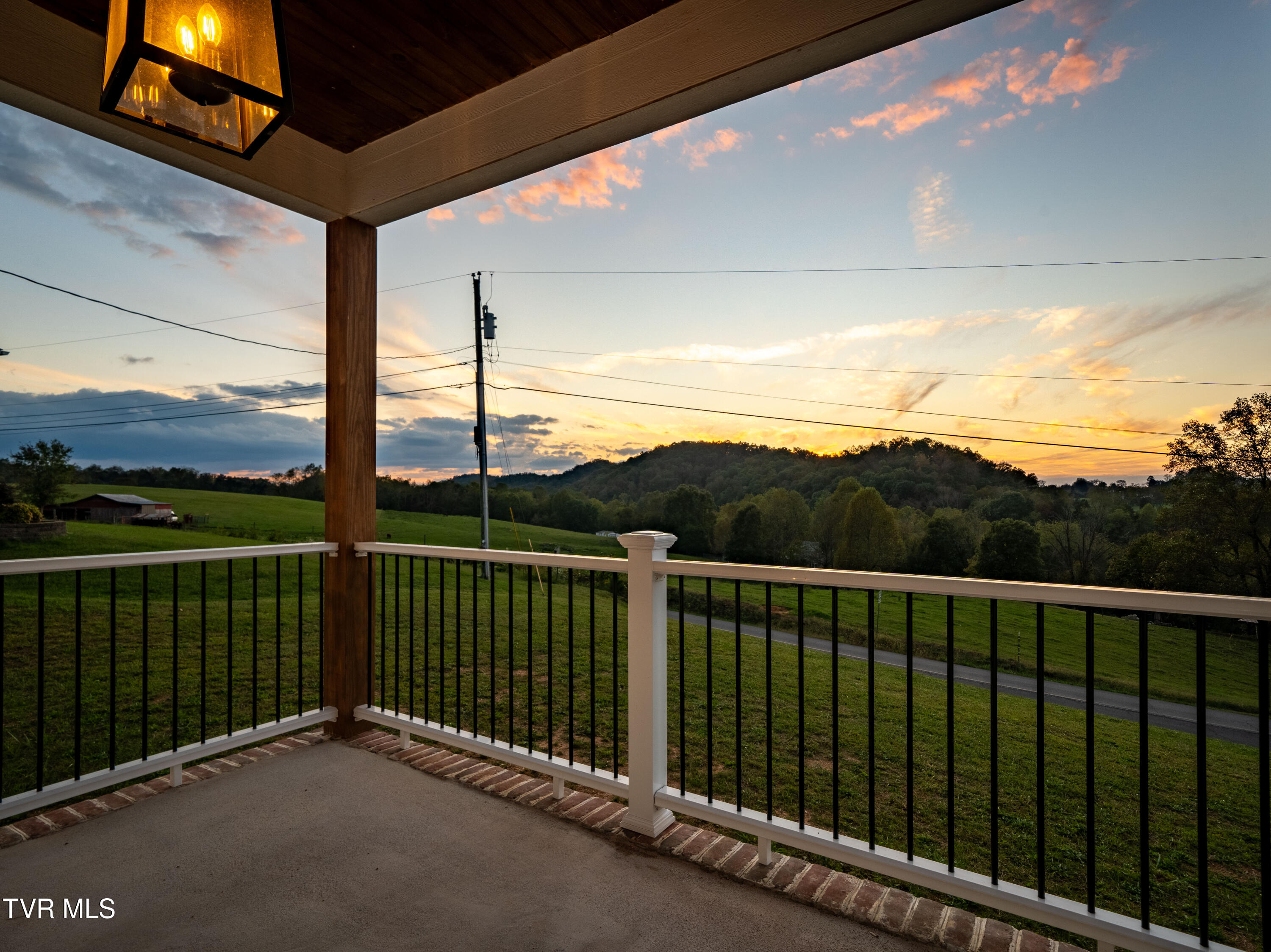 1344 Timber Ridge Road Bluff City, TN 37618 - Photo 7 of 51 1344 Timber Ridge Rd (7 of 51)
