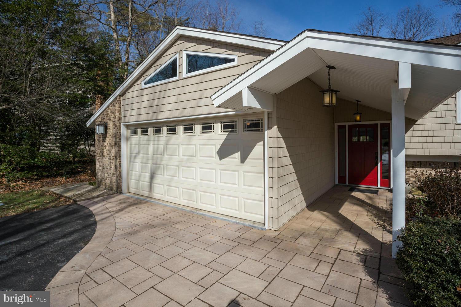 11252 Handlebar Road Reston, VA 20191 - Photo 2 of 30 Exterior (Front)