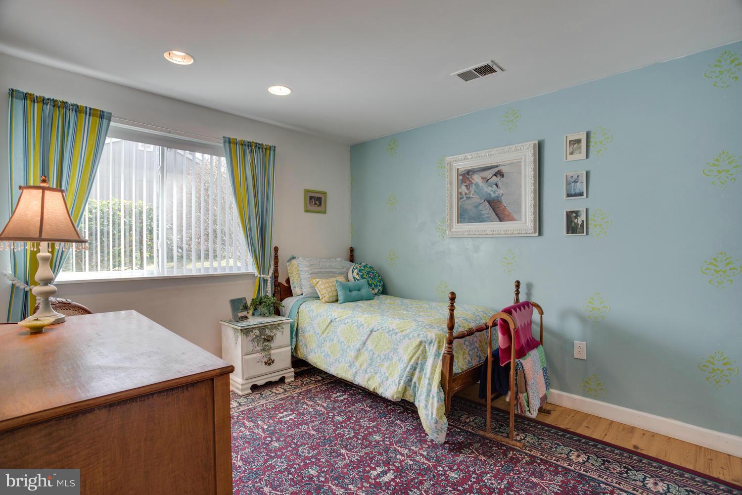 11252 Handlebar Road Reston, VA 20191 - Photo 17 of 30 Bedroom
