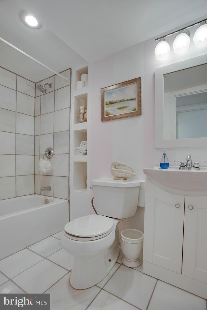 11252 Handlebar Road Reston, VA 20191 - Photo 20 of 30 Bath